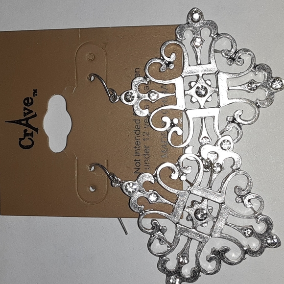 cr Ave Jewelry - Nwt cr Ave color silver dangle earrings